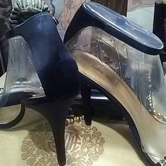 Jazzy. Evening Sandal - Picture 4 of 7